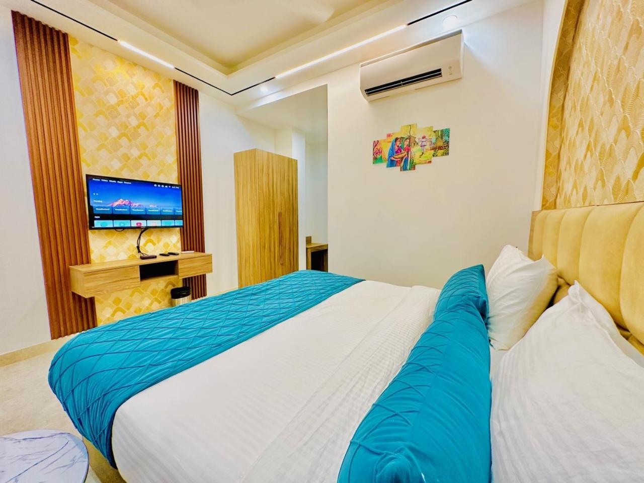Hotel Hsp Plaza Нью-Дели Экстерьер фото