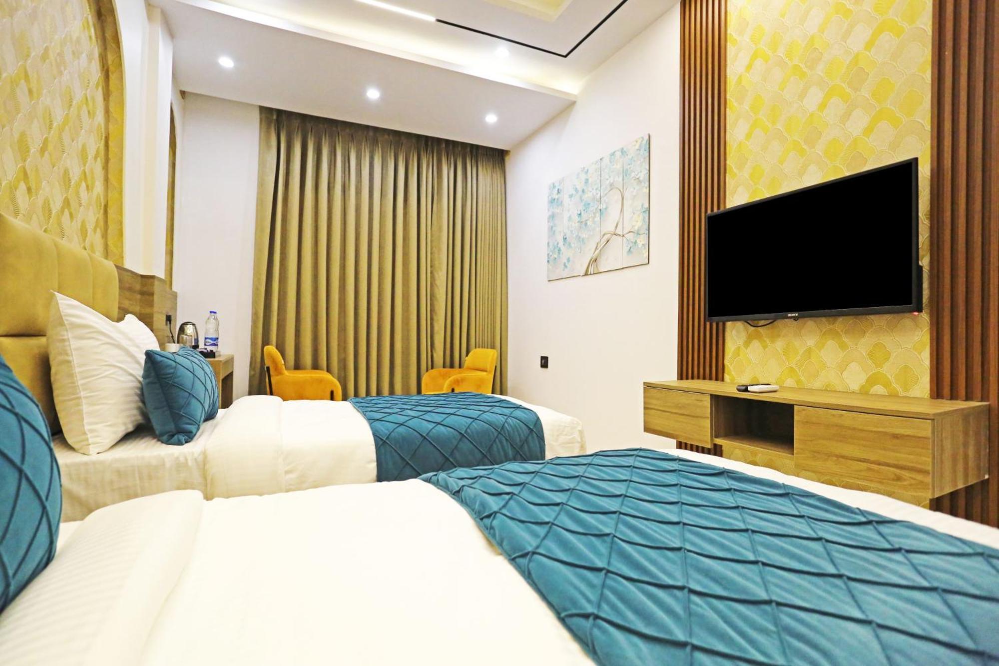 Hotel Hsp Plaza Нью-Дели Экстерьер фото