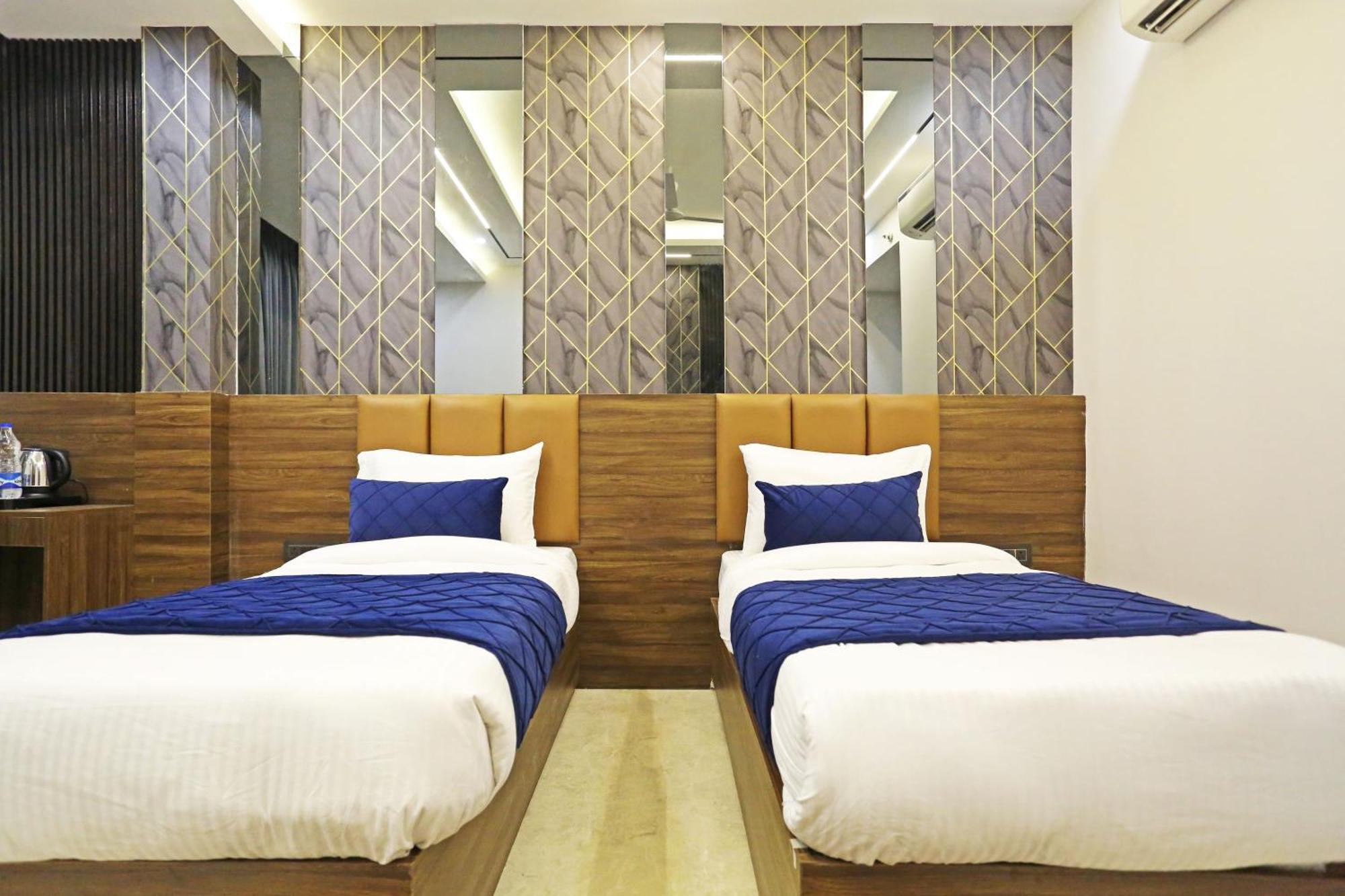Hotel Hsp Plaza Нью-Дели Экстерьер фото
