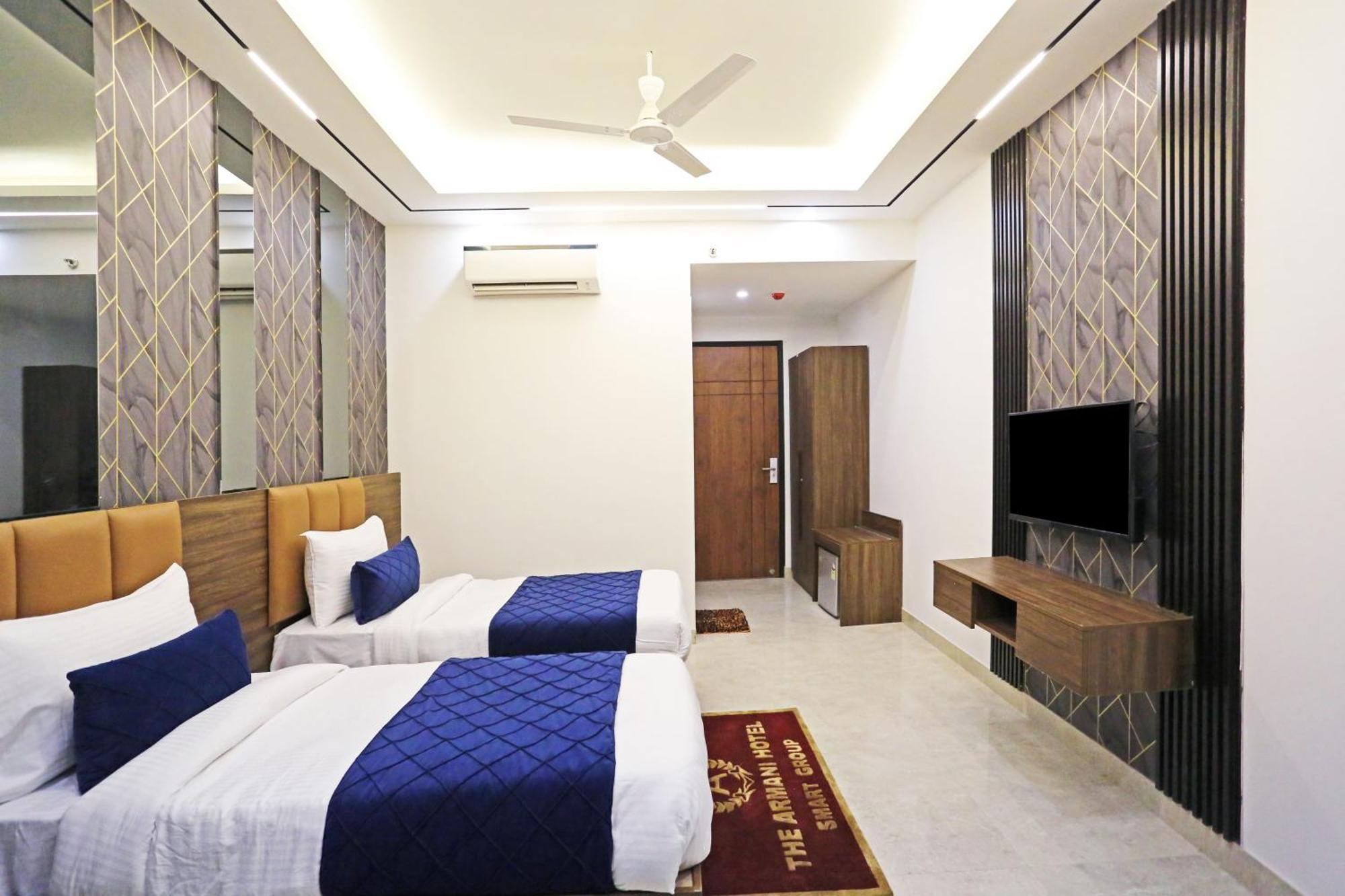 Hotel Hsp Plaza Нью-Дели Экстерьер фото