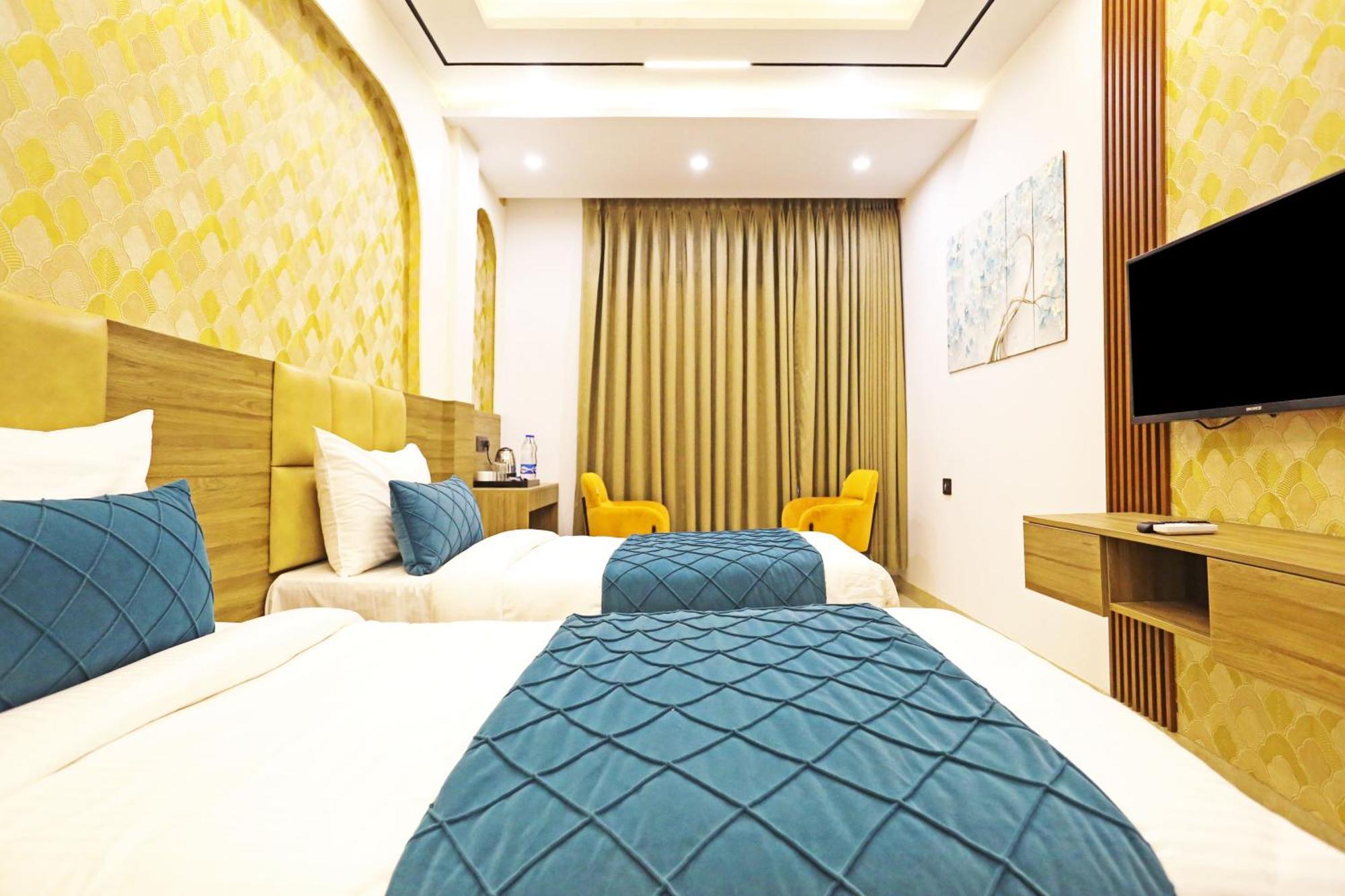 Hotel Hsp Plaza Нью-Дели Экстерьер фото
