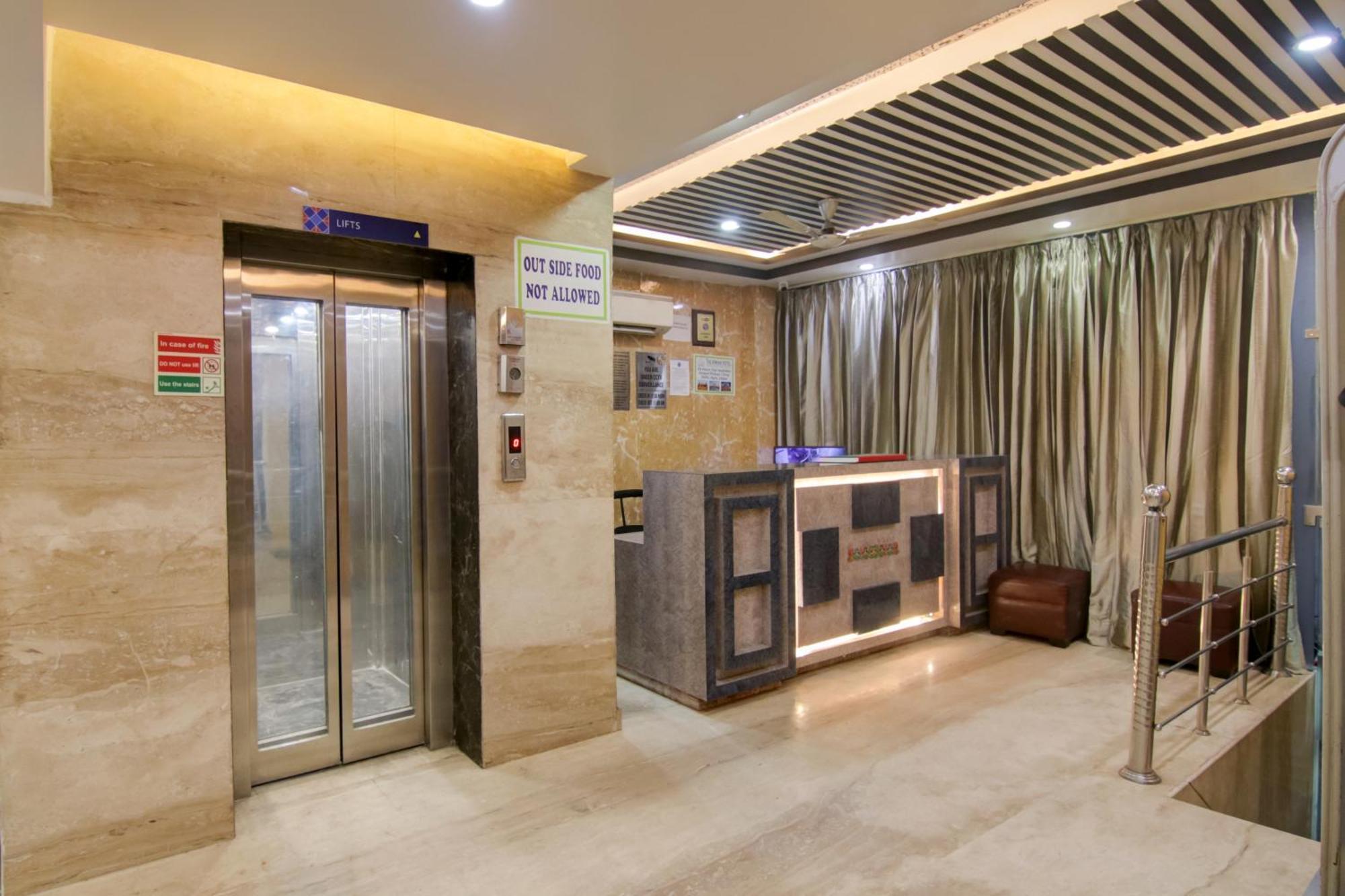 Hotel Hsp Plaza Нью-Дели Экстерьер фото